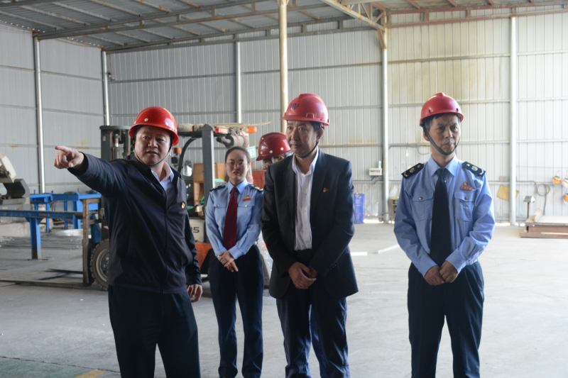 西寧市稅務(wù)局黨委書記、局長劉興華蒞臨 青海物產(chǎn)工業(yè)投資有限公司調(diào)研