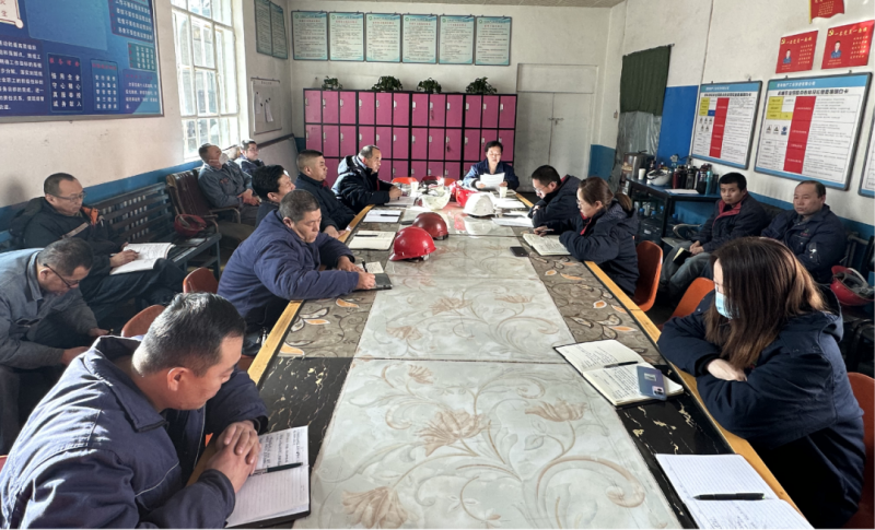 對(duì)標(biāo)對(duì)表新要求 主動(dòng)作為抓落實(shí)——物產(chǎn)工投公司紀(jì)委召開(kāi)學(xué)習(xí)貫徹中紀(jì)委、省紀(jì)委二次全會(huì)精神專(zhuān)題會(huì)議暨節(jié)前廉政教育警示會(huì)