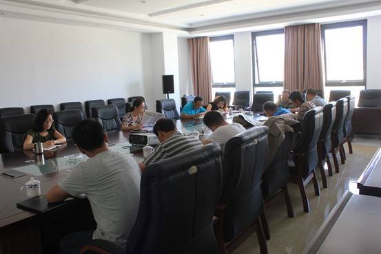 物產(chǎn)集團黨委委員、副總經(jīng)理劉玲同志赴臨空開投公司黨支部講 “兩學一做”教育專題黨