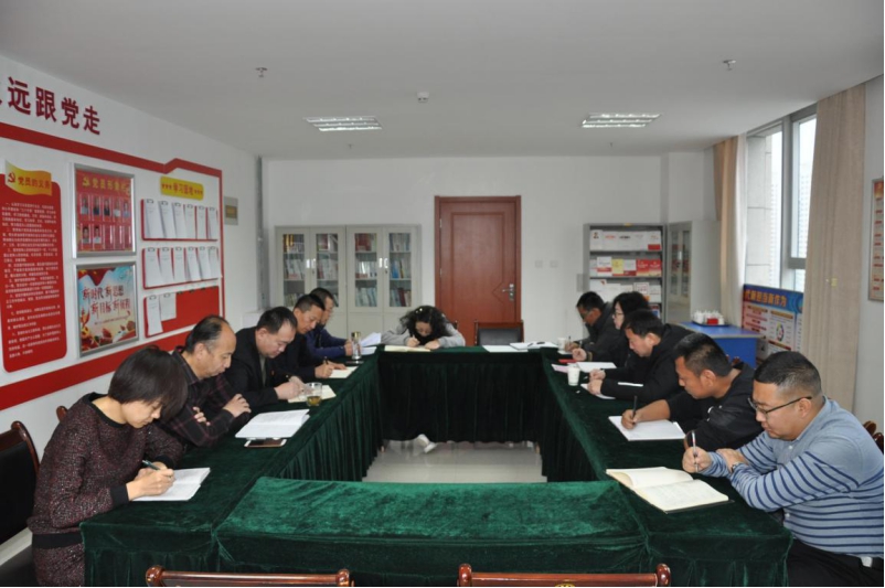 銘記“生命線”、分清“是非線” 修筑“防腐線”、不踩“高壓線”