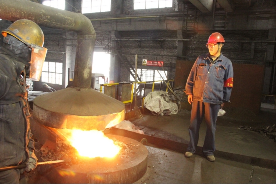 為降本，他“癡”心不改